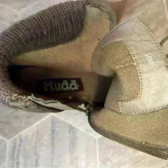 Mudd Women’s chunky lace up boots - Picture 5 of 6